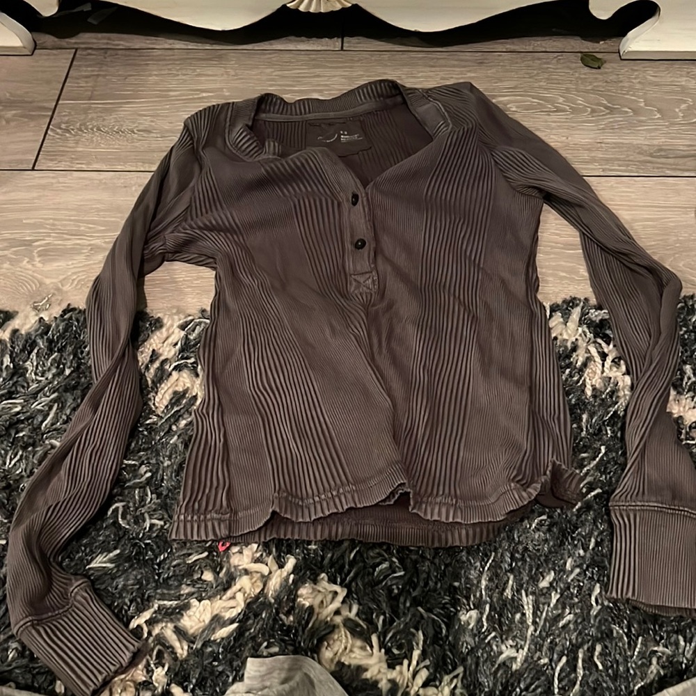 Dark grey size medium long sleeve aerie American eagle top